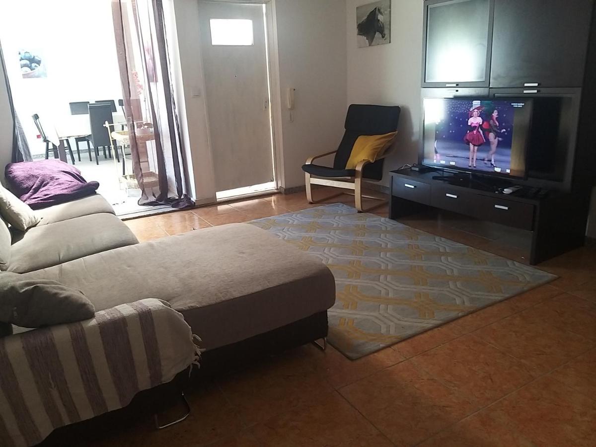 Impeccable 2-Bed House In Viana Do Castelo Villa Exterior photo